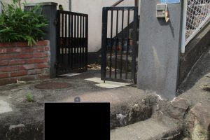 宝塚市 屋外階段手すり設置Beforeイメージ