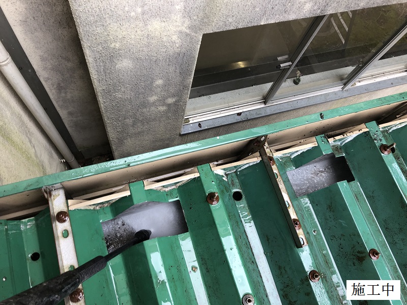 宝塚市 中学校 雨樋の詰まり防止 屋根修繕イメージ08