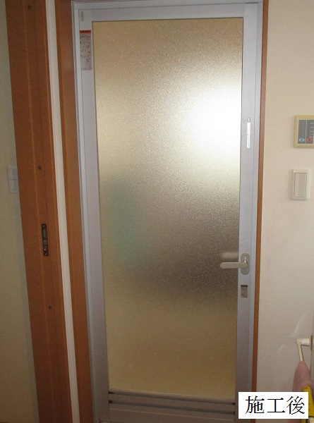 西宮市 浴室ドアパネル交換工事イメージ01