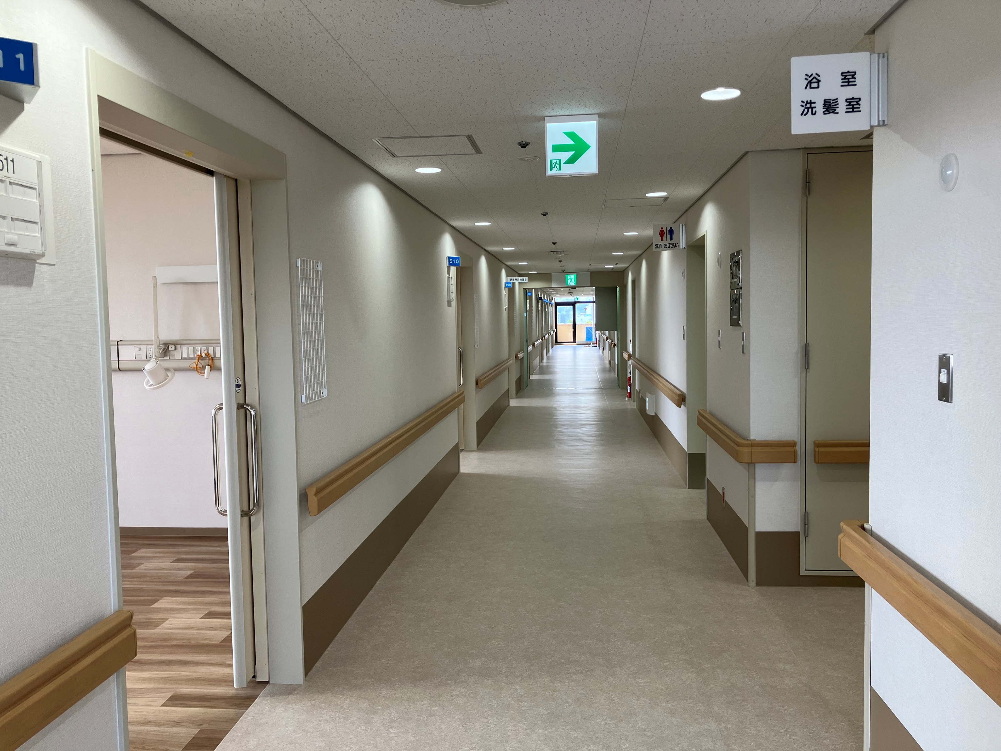 宝塚市立病院東病棟外 大規模改修工事イメージ08